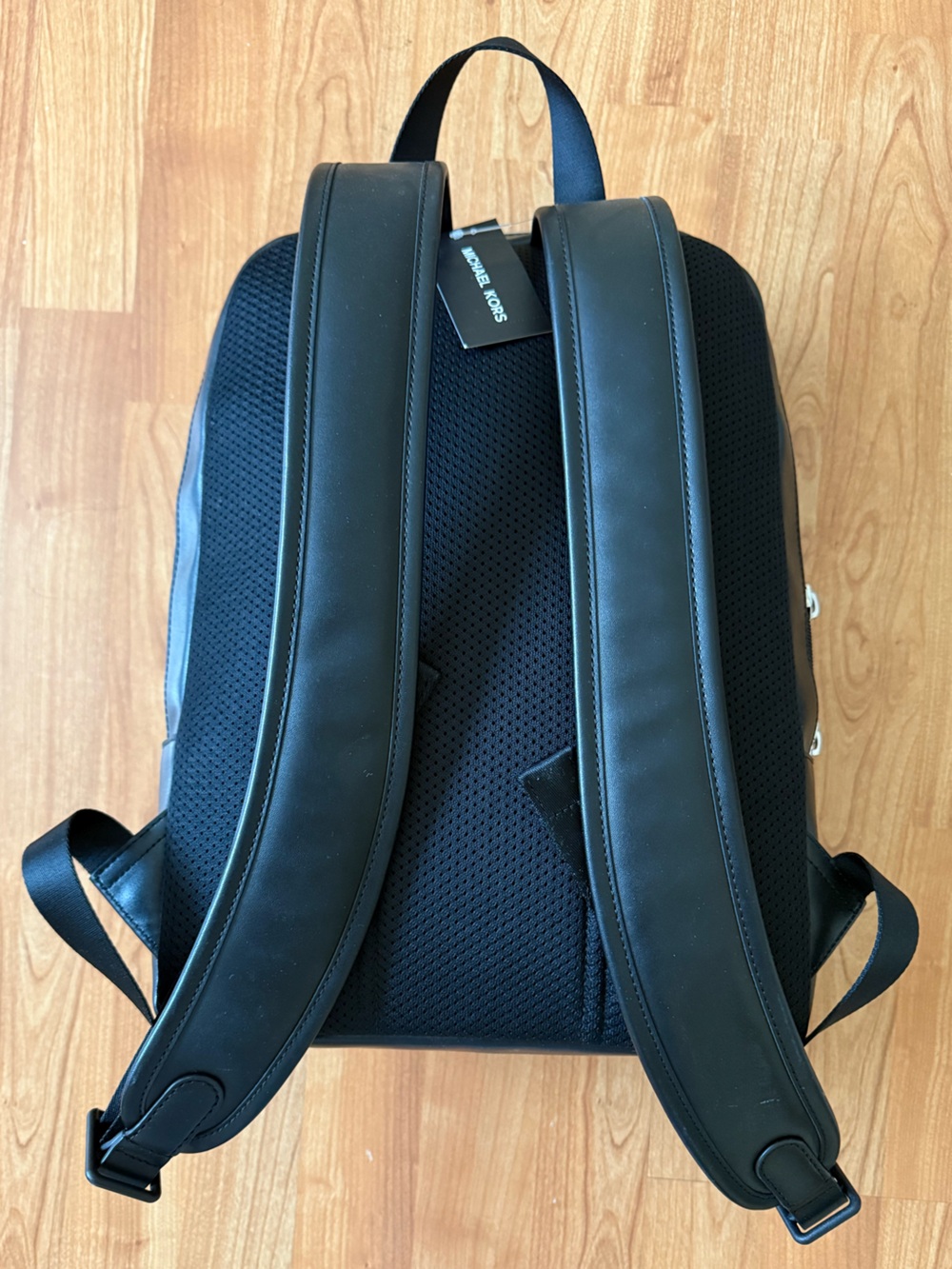 MICHAEL KORS EVERETT Backpack Front Unisex Black MK Logo Leather Laptop New Trip - Picture 9 of 13
